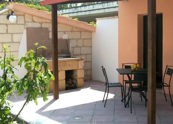 The Country Maria Rosaria * Otranto